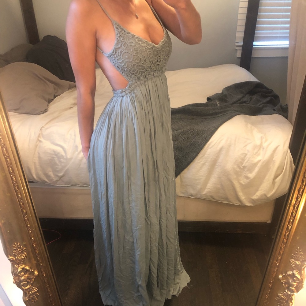 OPEN BACK MAXI DRESS